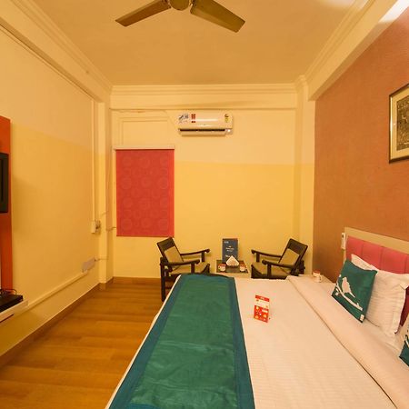 Oyo Rooms Fazal Ganj カーンプル エクステリア 写真